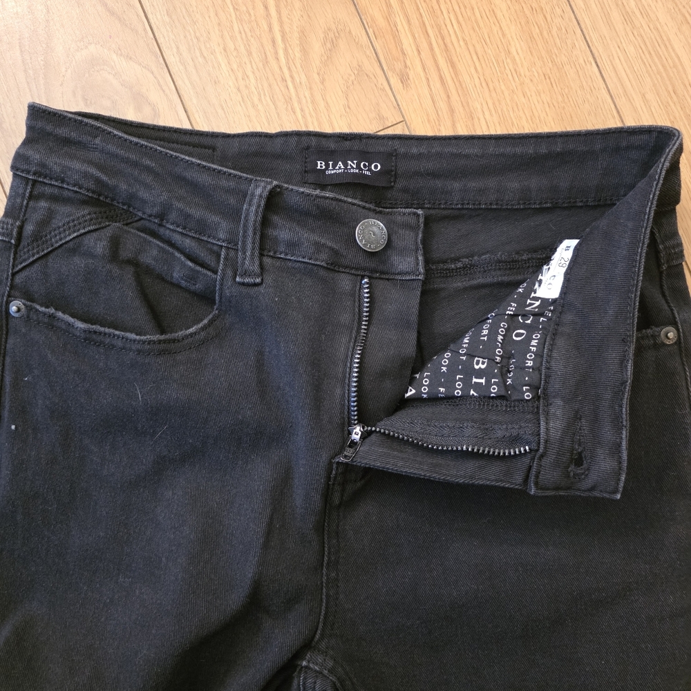 Bianco Elena Flare Jeans With Hem Detail- 29 - Picture 9 of 10